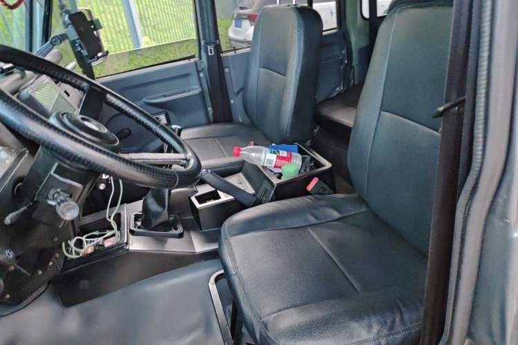 Used BAW 212 Classic  Left Front Seat