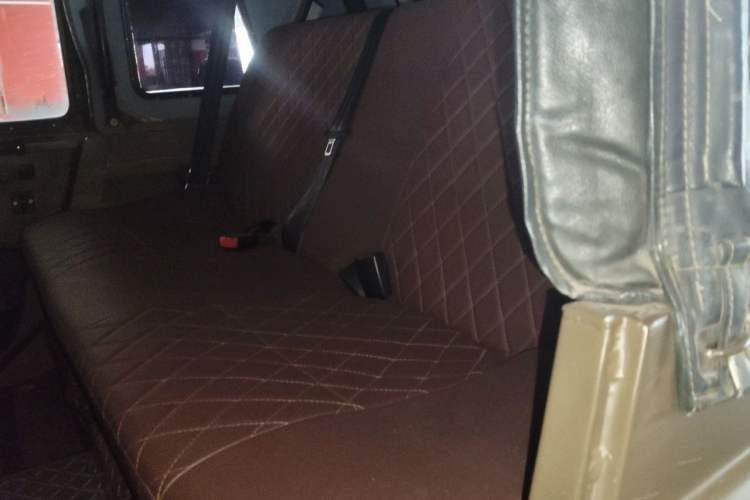 Used BAW 212 Classic 2018 2.0L triangular door Left Rear Seat