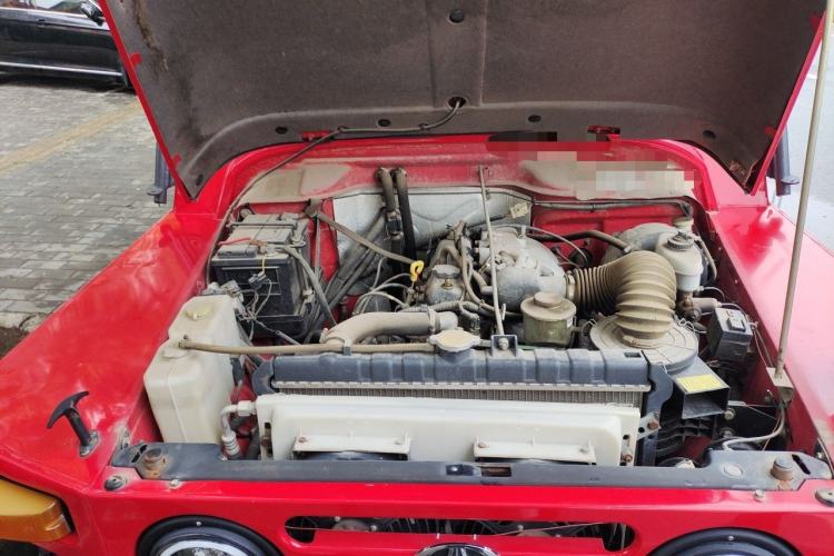 Used BAW 212 Classic 2018 2.0L triangular door Engine Bay