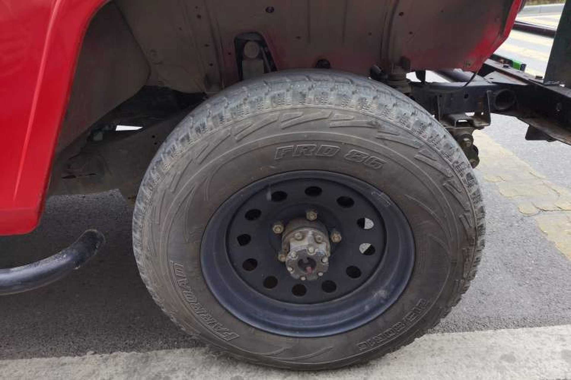 Used BAW 212 Classic 2018 2.0L triangular door Right Front Wheel Hub