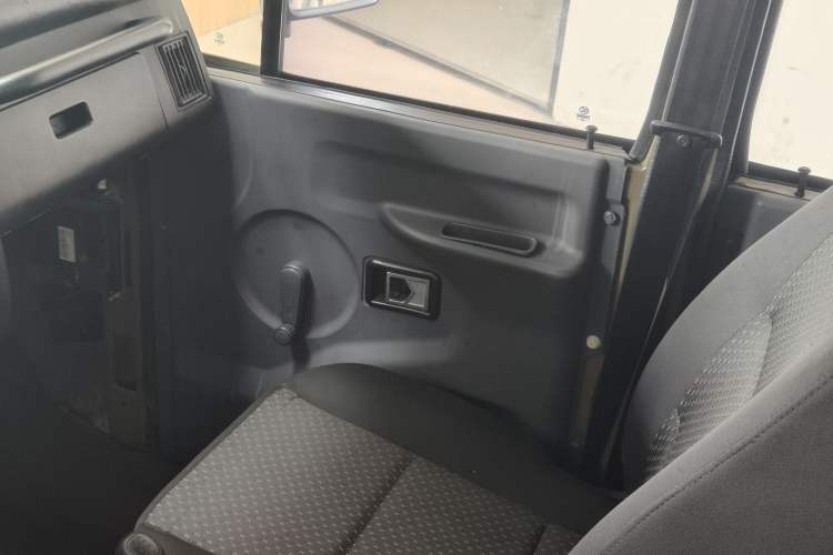 Used BAW 212 Classic 2019 1.5T standard door China V Interior 5