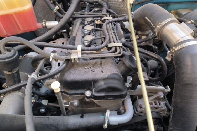 Used BAW 212 Classic 2019 Updated 1.5T Van China VI Engine Bay