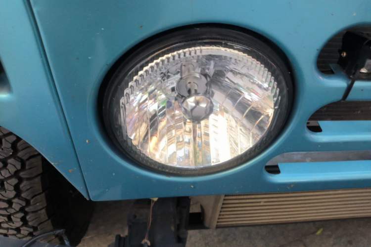 Used BAW 212 Classic 2019 Updated 1.5T Van China VI Right Front Headlight