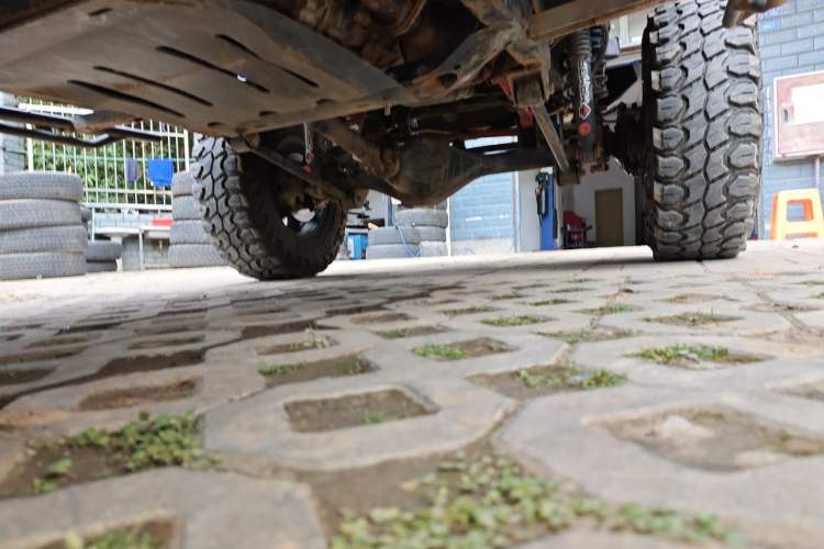 Used BAW 212 Classic  Chassis Rear Right