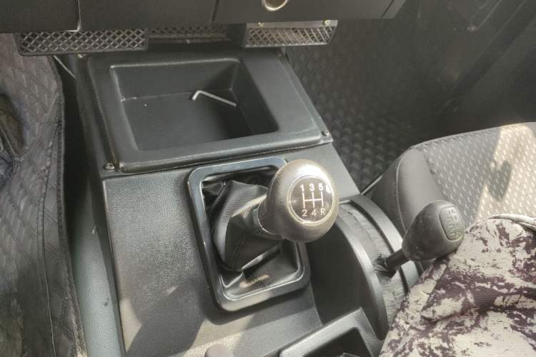 Used BAW 212 Classic 2019 1.5T triangular door China VI Gear Lever