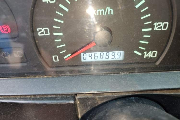 Used BAW 212 Classic  Odometer Close Up