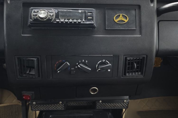Used BAW 212 Classic 2019 1.5T Van China VI Audio And AC Panel