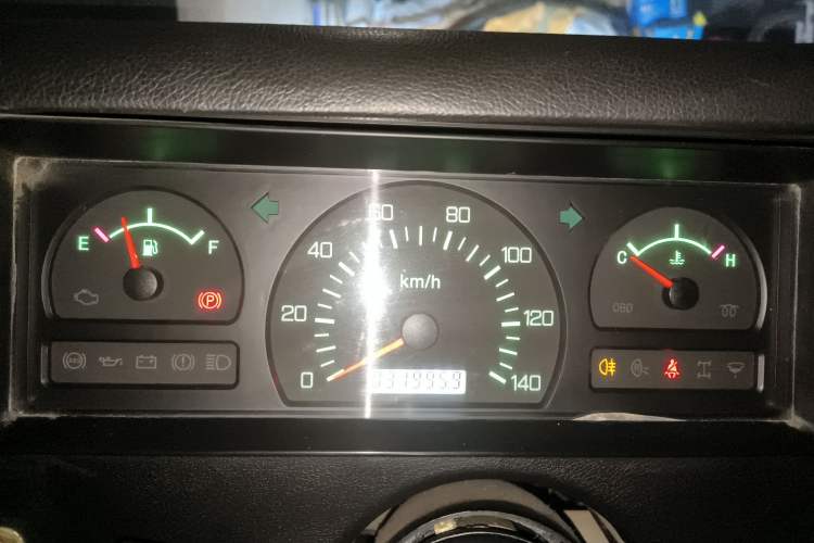 Used BAW 212 Classic 2019 1.5T standard door China V Odometer Close Up