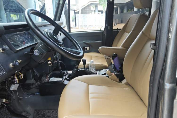 Used BAW 212 Classic 2019 1.5T Van China VI Left Front Seat