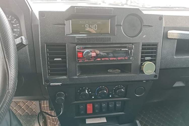 Used BAW 212 Classic 2020 2.4T square door hardtop Audio And AC Panel