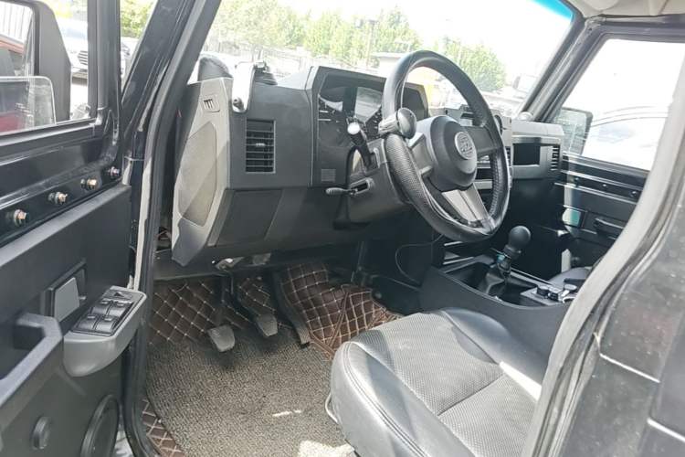 Used BAW 212 Classic 2020 2.4T square door hardtop Driver Seat