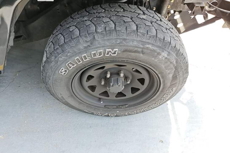 Used BAW 212 Classic 2020 2.4T square door hardtop Right Front Wheel Hub