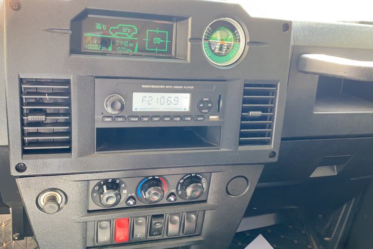 Used BAW 212 Classic 2020 2.4T square door hardtop Audio And AC Panel