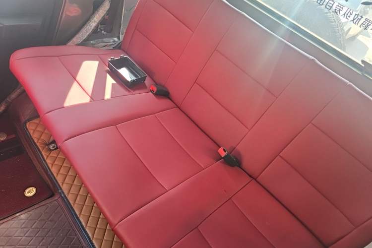 Used BAW 212 Classic 2020 2.4T square door hardtop Left Rear Seat
