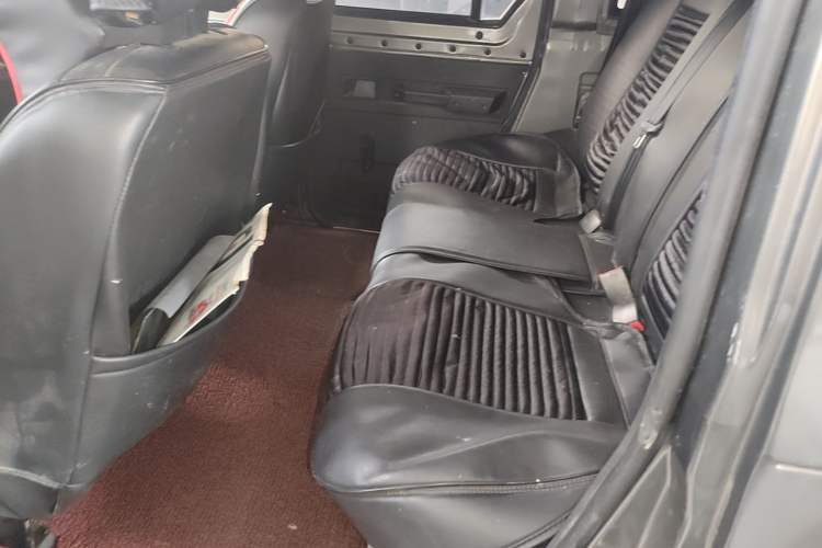 Used BAW 212 Classic 2020 2.4T square door hardtop Left Rear Seat