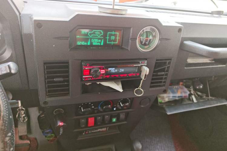 Used BAW 212 Classic 2020 2.4T square door hardtop Audio And AC Panel