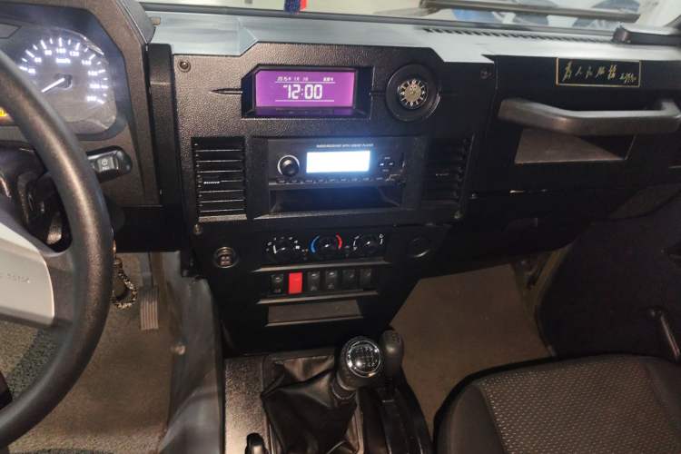 Used BAW 212 Classic 2020 2.4T square door hardtop Audio And AC Panel