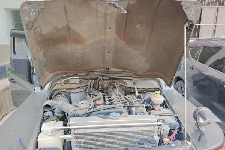 Used BAW 212 Classic 2020 2.4T square door hardtop Engine Bay