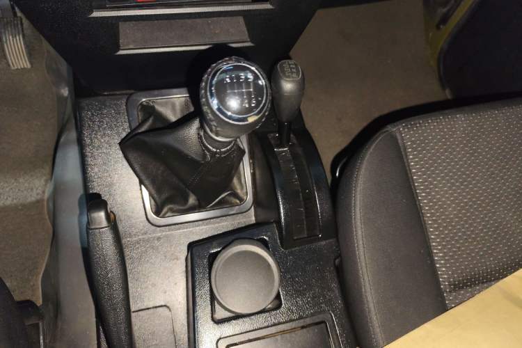 Used BAW 212 Classic 2020 2.4T square door hardtop Gear Lever