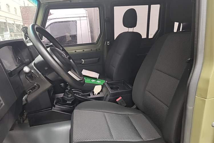 Used BAW 212 Classic 2020 2.4T square door hardtop Left Front Seat