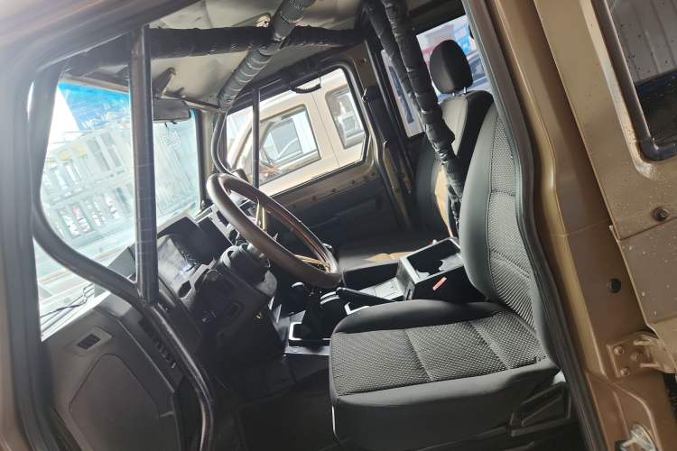 Used BAW 212 Classic 2020 1.5T square door hardtop Left Front Seat