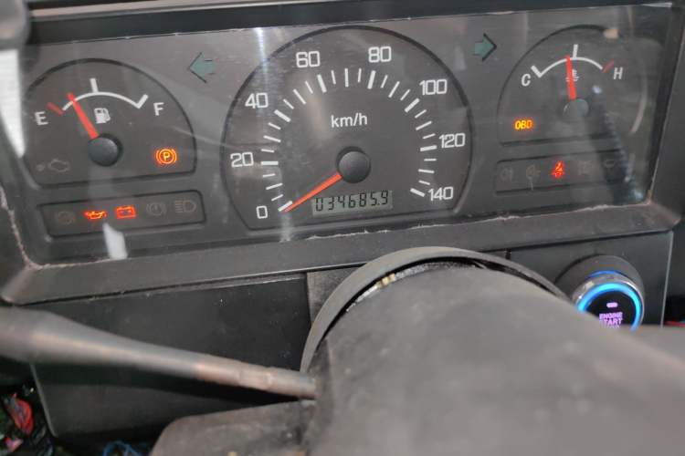 Used BAW 212 Classic 2020 1.5T square door hardtop Odometer Close Up