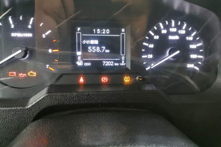 Used BAW 212 Classic 2020 2.4T square door hardtop Odometer Close Up