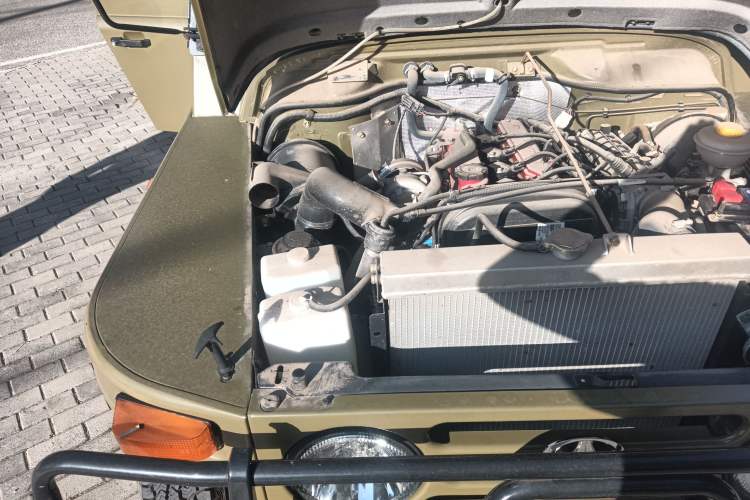 Used BAW 212 Classic 2021 2.4T Triangle Door Centennial Tribute Edition Engine Bay Right