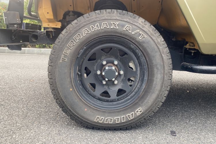 Used BAW 212 Classic 2021 2.4T Triangle Door Centennial Tribute Edition Left Front Wheel Hub