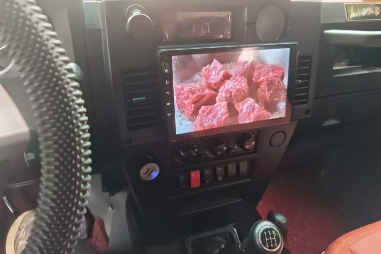 Used BAW 212 Classic 2022 2.0L hardtop with side doors Audio And AC Panel