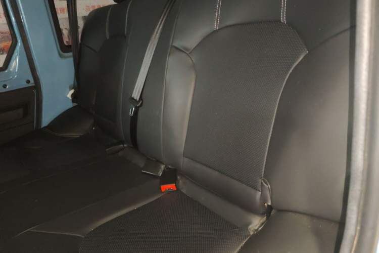 Used BAW 212 Classic 2023 Sniper 2.4T Manual Light-duty Model Left Rear Seat