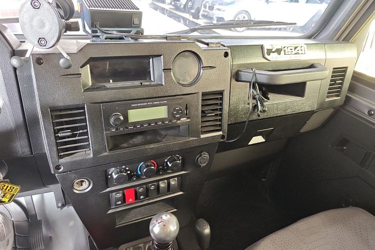 Used BAW 212 Classic 2023 Sniper 2.4T Manual Light-duty Model Audio And AC Panel