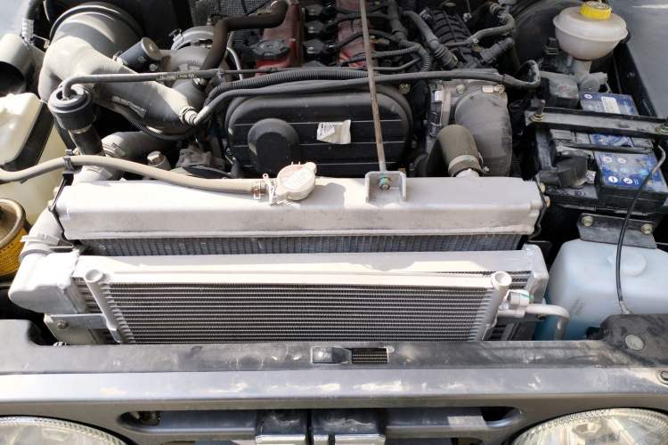 Used BAW 212 Classic 2023 Sniper 2.4T Manual Light-duty Model Engine Bay