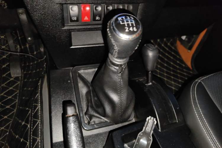 Used BAW 212 Classic 2023 Sniper 2.4T Manual Light-duty Model Gear Lever