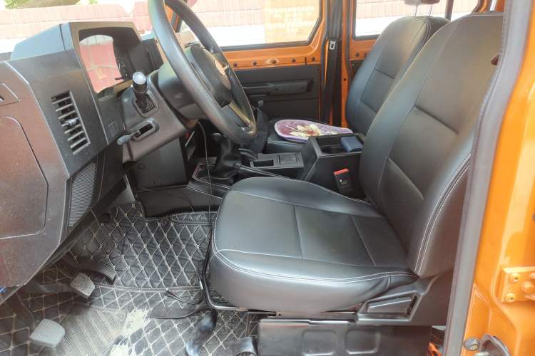 Used BAW 212 Classic 2023 Sniper 2.4T Manual Light-duty Model Left Front Seat