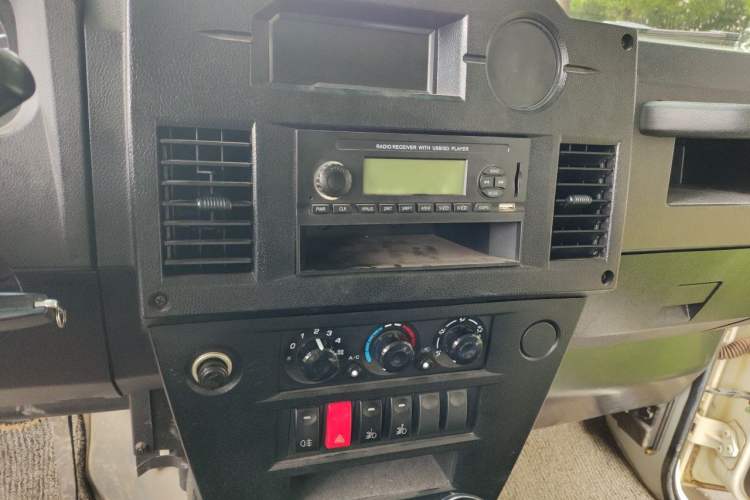 Used BAW 212 Classic 2023 Sniper 2.4T Manual Light-duty Model Audio And AC Panel