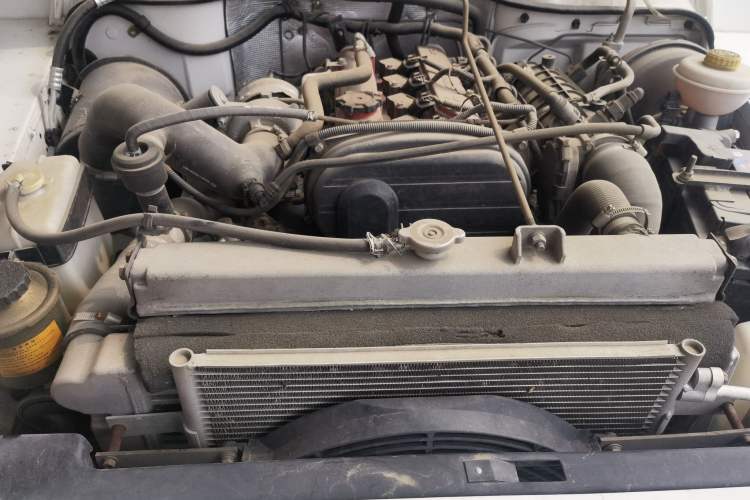 Used BAW 212 Classic 2023 Sniper 2.4T Manual Light-duty Model Engine Bay