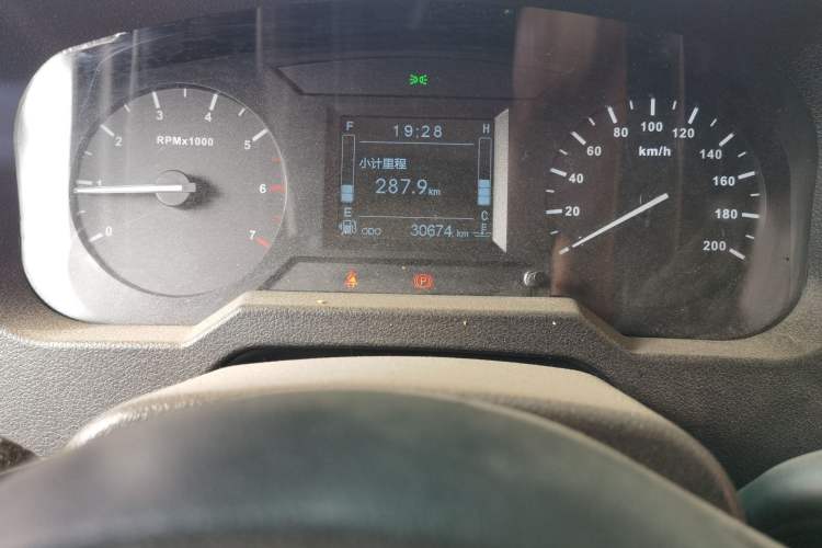 Used BAW 212 Classic 2023 Sniper 2.4T Manual Light-duty Model Odometer Close Up