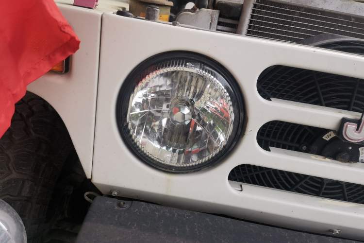 Used BAW 212 Classic 2023 Sniper 2.4T Manual Light-duty Model Right Front Headlight
