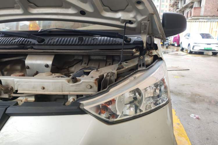 Used BAW BAIC Mini Hippo 2020 All-Electric Van Logistics Vehicle Battery Non-Heated Version Engine Bay Left