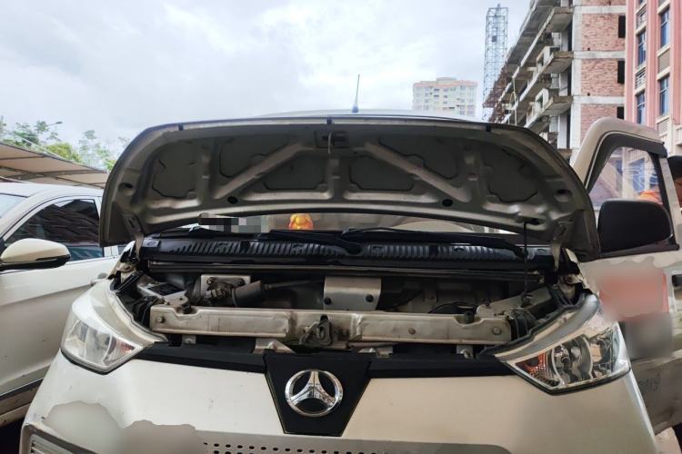 Used BAW BAIC Mini Hippo 2020 All-Electric Van Logistics Vehicle Battery Non-Heated Version Engine Bay