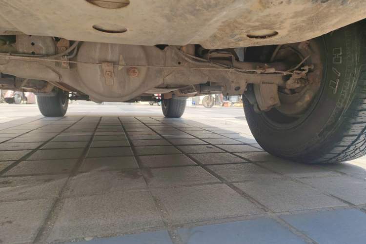 Used BAW Beijing BW007 2015 2.0L two-wheel drive Comfort version Chassis Rear