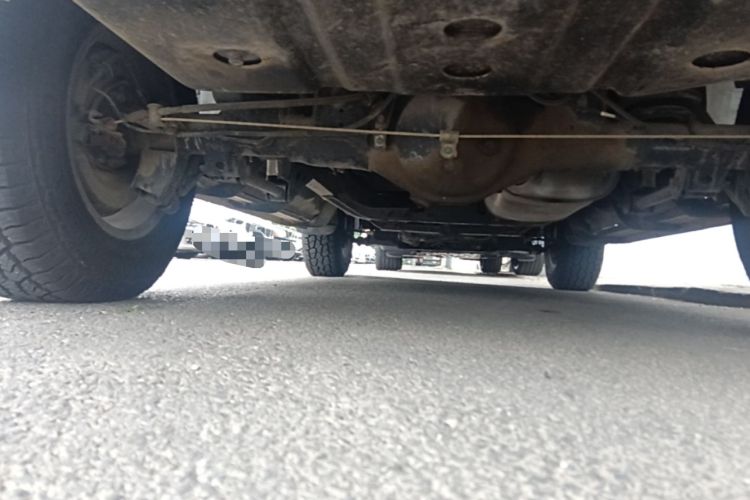 Used BAW Beijing BW007 2015 2.0T two-wheel drive Comfort version Chassis Rear