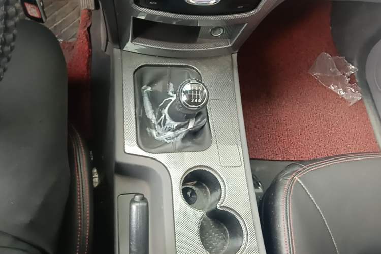 Used BAW Beijing BW007 2015 2.0T two-wheel drive Comfort version Gear Lever