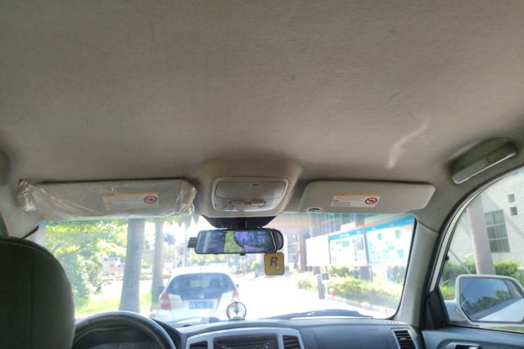 Used BAW Beijing BW007 2015 2.0L two-wheel drive Comfort version Headliner