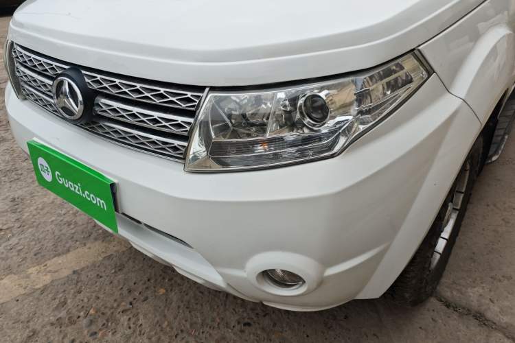 Used BAW Beijing BW007 2015 2.0L two-wheel drive Comfort version Left Front Headlight