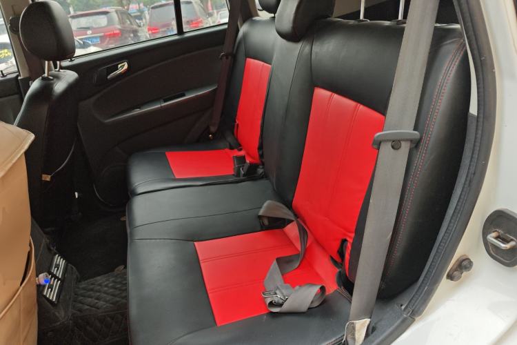 Used BAW Beijing BW007 2015 2.0L two-wheel drive Comfort version Left Rear Seat