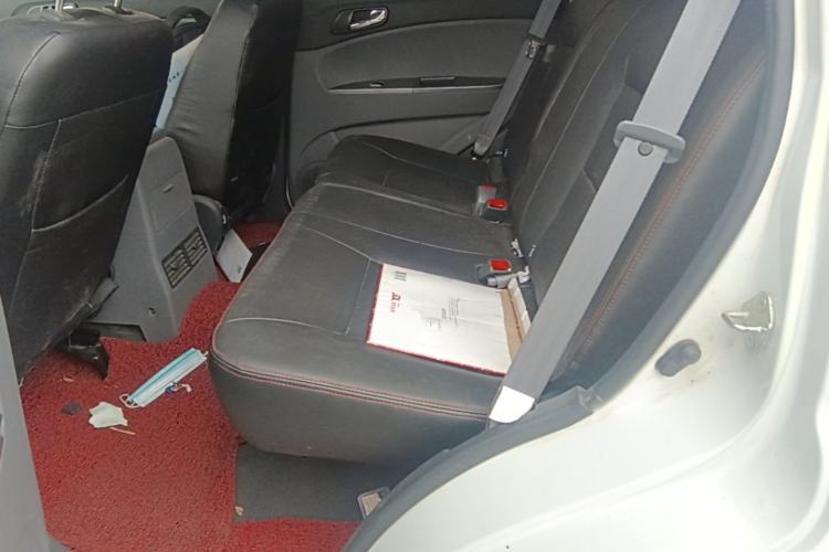 Used BAW Beijing BW007 2015 2.0T two-wheel drive Comfort version Left Rear Seat