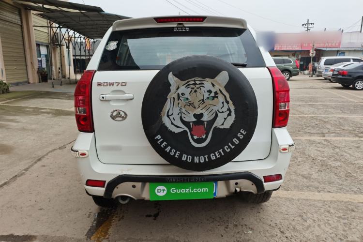 Used BAW Beijing BW007 2015 2.0L two-wheel drive Comfort version Rear