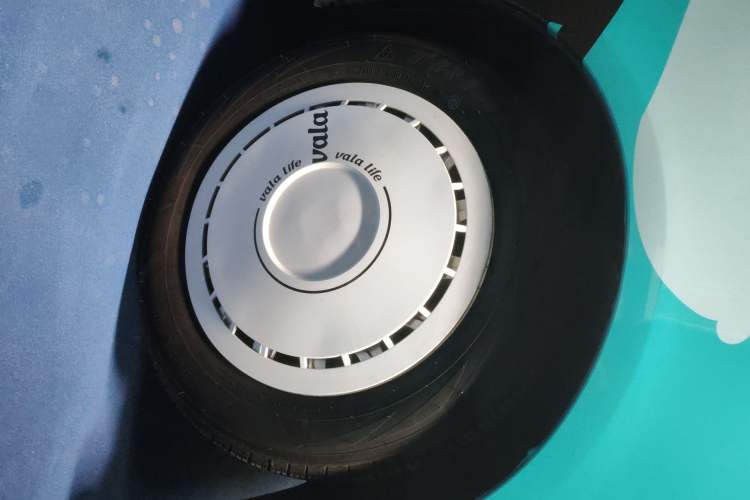 Used BAW Free Kingdom vala 2025 All-Electric Version Right Front Wheel Hub